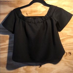 Size 2 crop top blk boohoo